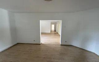 Casa individuala renovata integral, teren 1.000 mp, Dancu – Holboca, Iasi - Poză 11