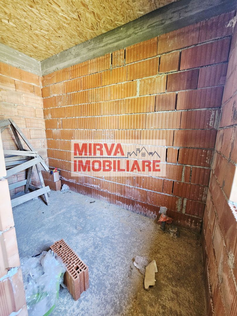 🏡 Casă la roșu cu 4 camere, 122 mp utili, teren 465 mp – Băicoi - Poză 38