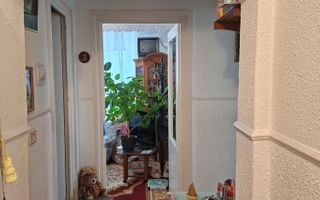 De vanzare apartament central 2 camere - Poză 2