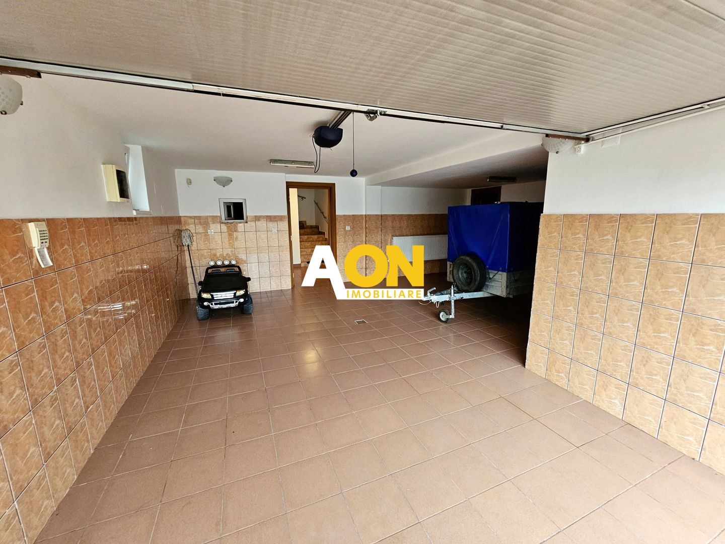 Casa 5 camere 561 mp teren la asfalt toate utilitatile Cetate - Poză 25