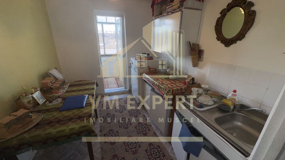 APARTAMENT 2 CAMERE ETAJ 4  VISOI CAMPULUNG ZONA MOL - Poză 5