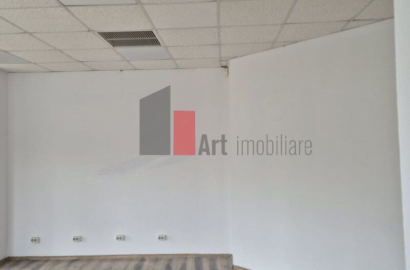 Spatiu Comercial de inchiriat, Ghencea, 60mp, Vitrina 10ml - Poză 2