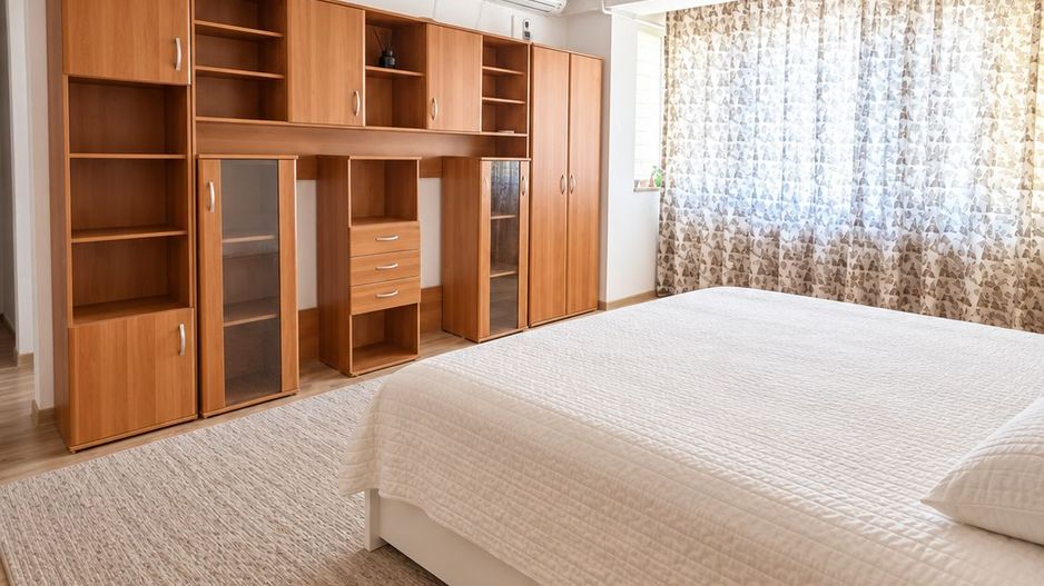 Apartament 1 camera Dec 40 mp, Baza 3 Carrefour Felicia 340 euro - Poză 2