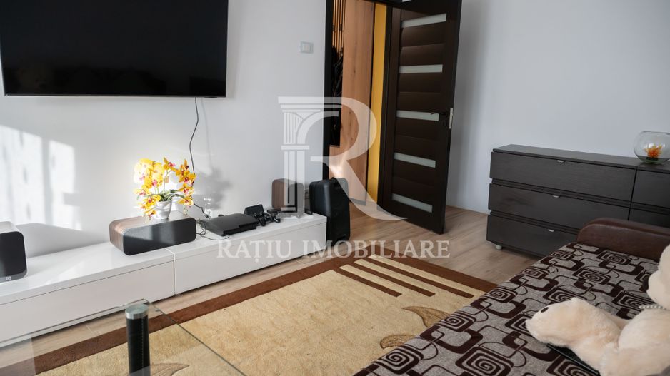 Apartament cu 3 camere | B-Dul Stefan Cel Mare | Oradea - Poză 8