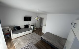Casă de vânzare, 5 camere, mansardă, mobilată și utilată, Miroslava - Poză 10