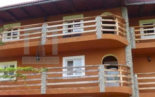 Pensiune 17 camere - zona Bran - Poză 2