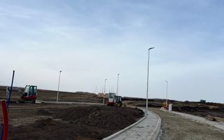 Teren cu PUZ, utilități și autorizație de construire/casă unifamilială - Poză 6