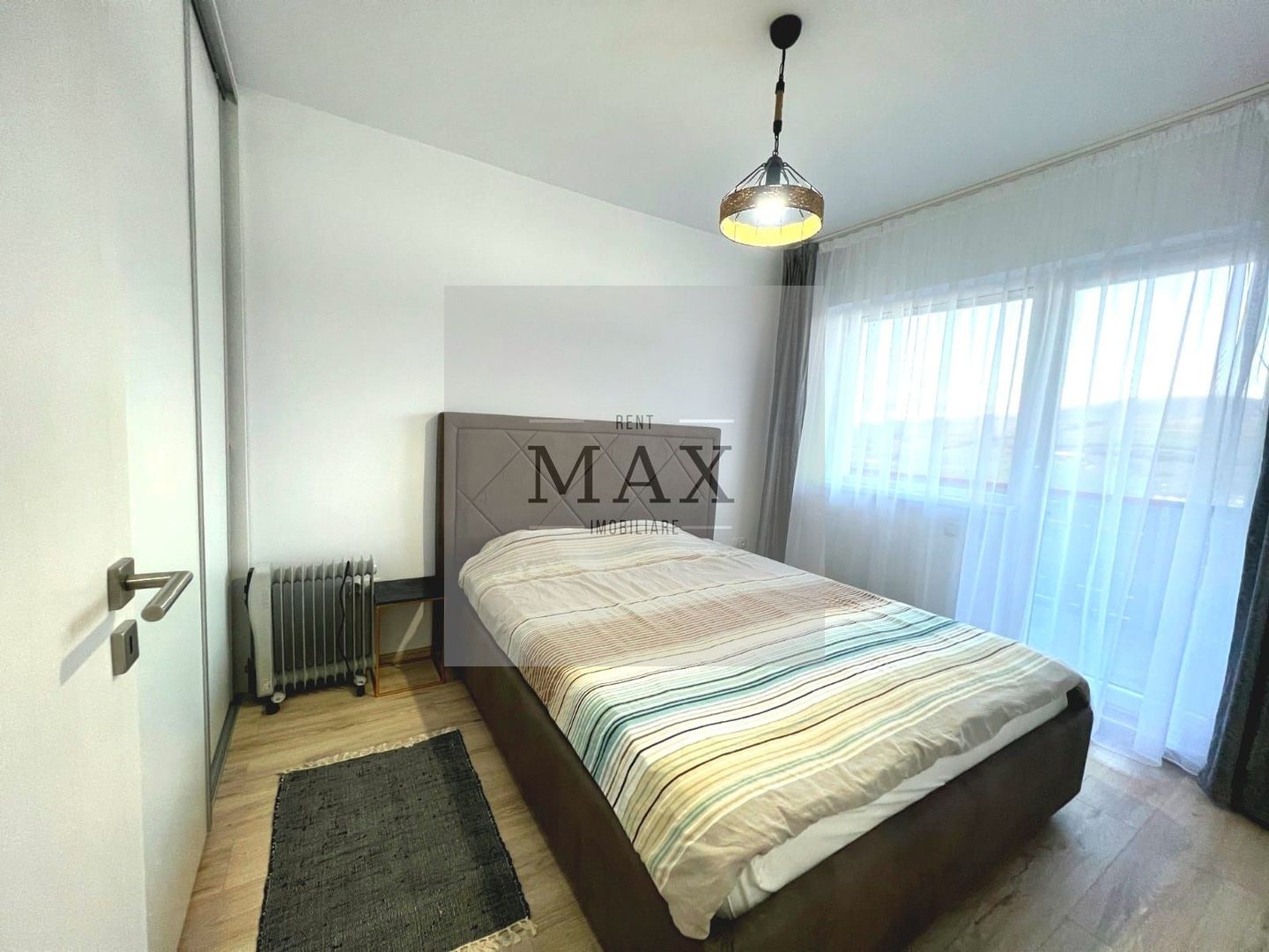 Apartament de închiriat, 3 camere, Et 2, balcon, garaj subteran, Baciu - Poză 5