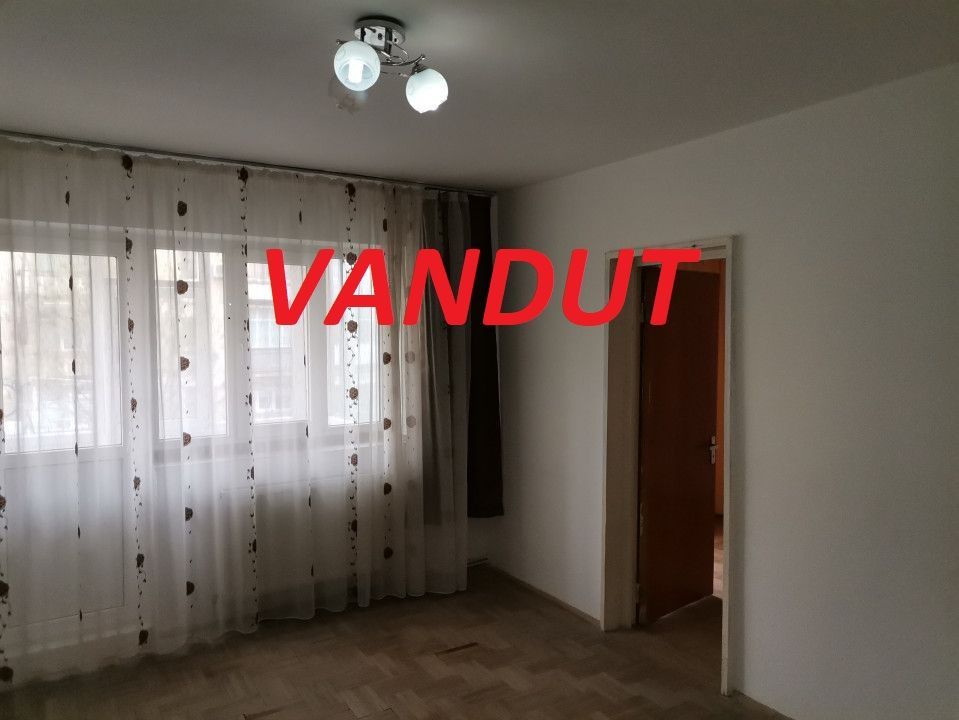 Vanzare apartament 2 camere, confort 1, liber, Razboieni - Poză 1