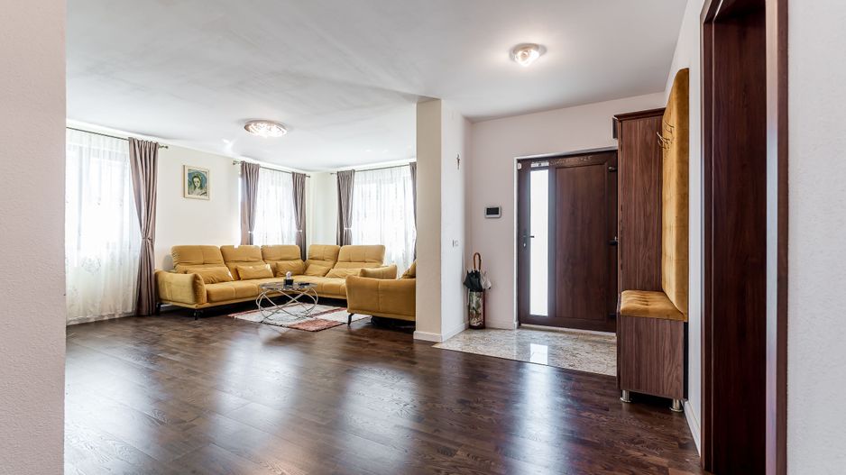 Rezervat Casa la cheie de vanzare in cartierul Europa, Vladimirescu - Poză 3