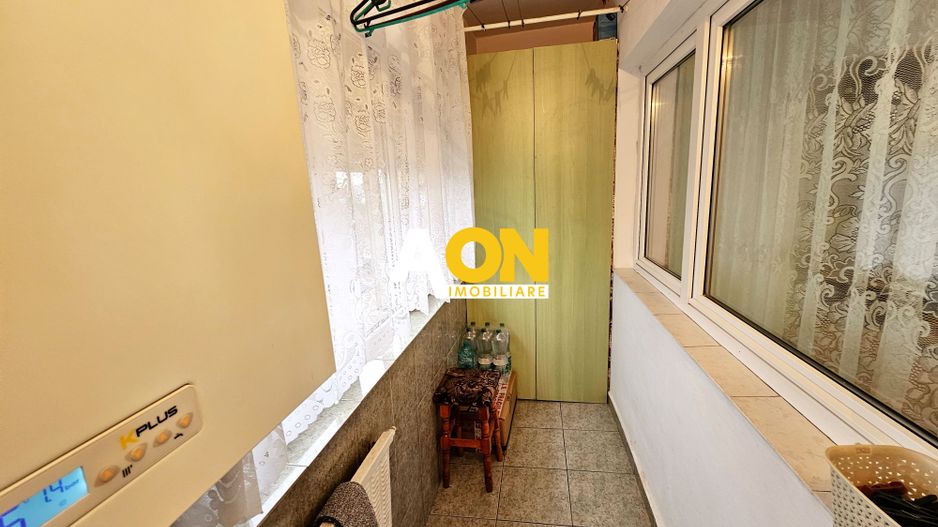Apartament 2 camere, mobilat, utilat, etaj 3, cu boxa si parcare - Poză 6