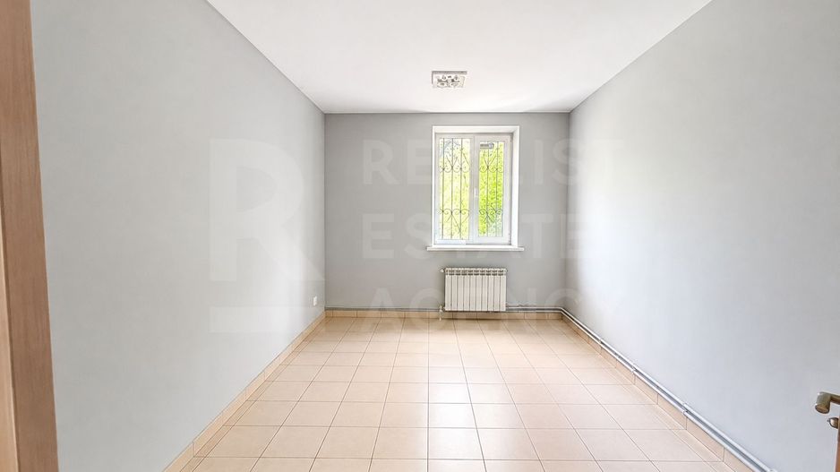 Chirie spatiu comercial/birou 79.9 mp, str. Alexandr Puşkin, Rîșcani - Poză 4