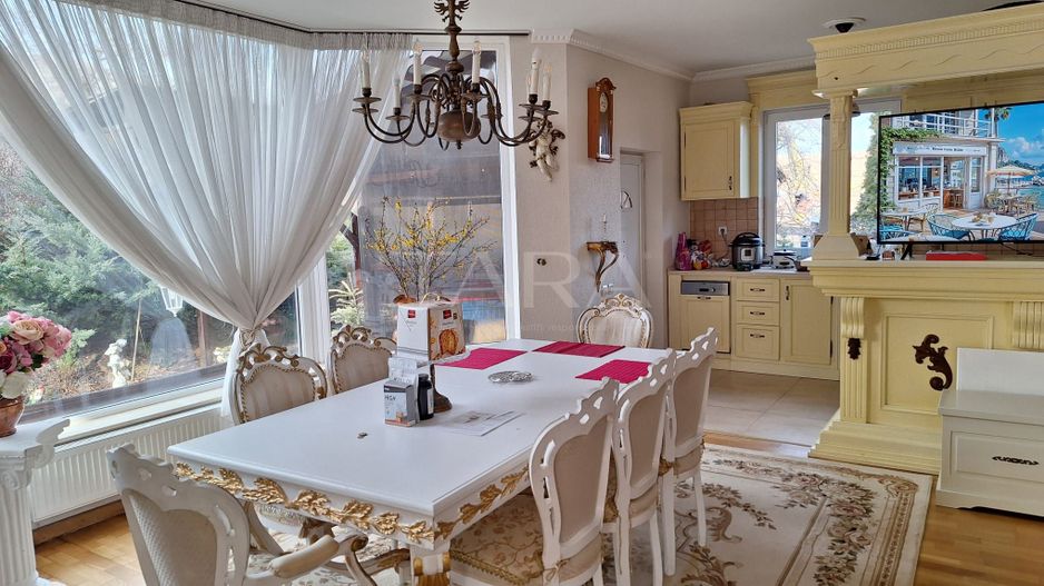 Casa Elegantă în Borhanci - Poză 3