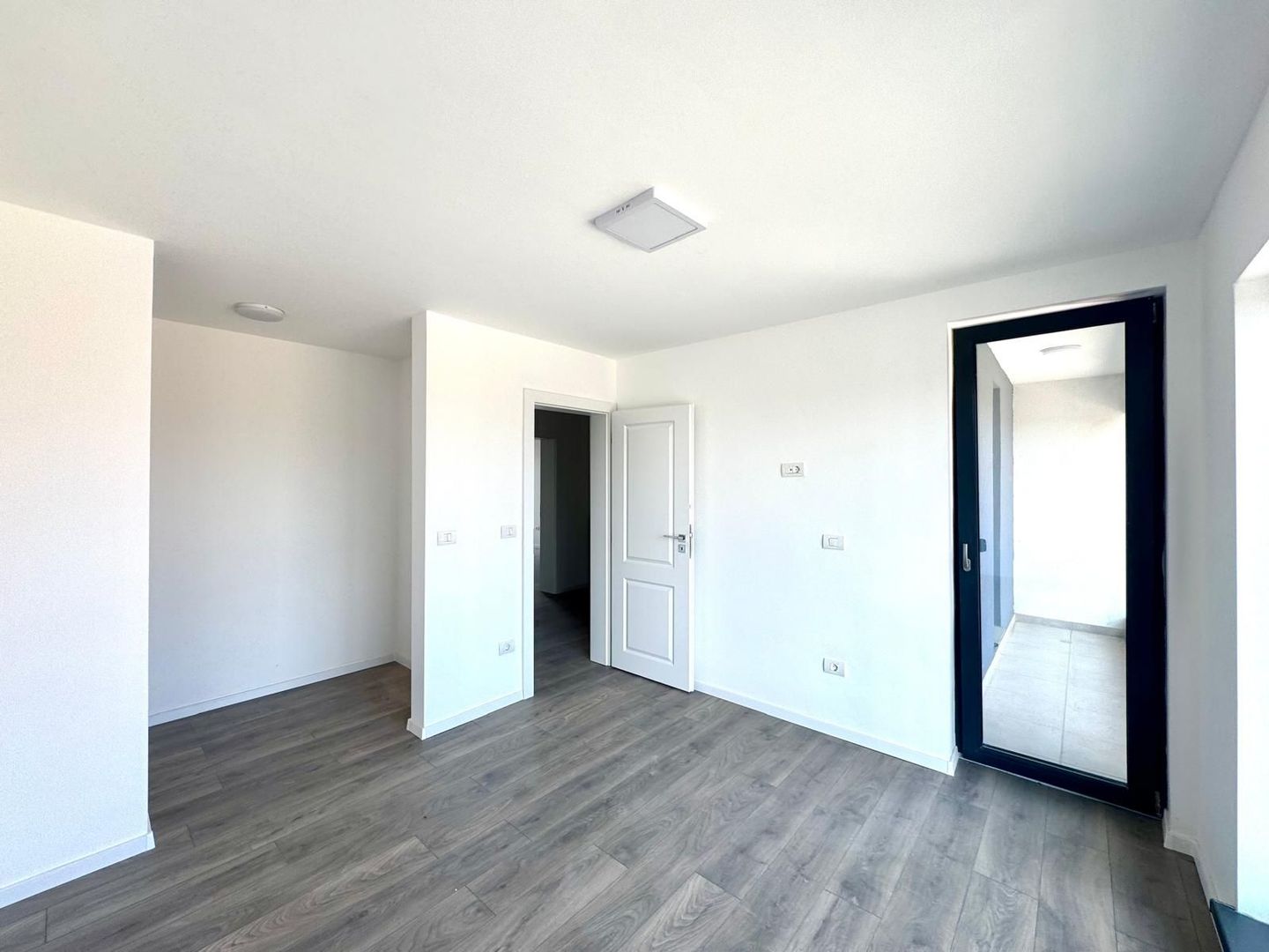 Duplex modern la cheie cu 4 camere, 123mp | Săcălaz| - Poză 7