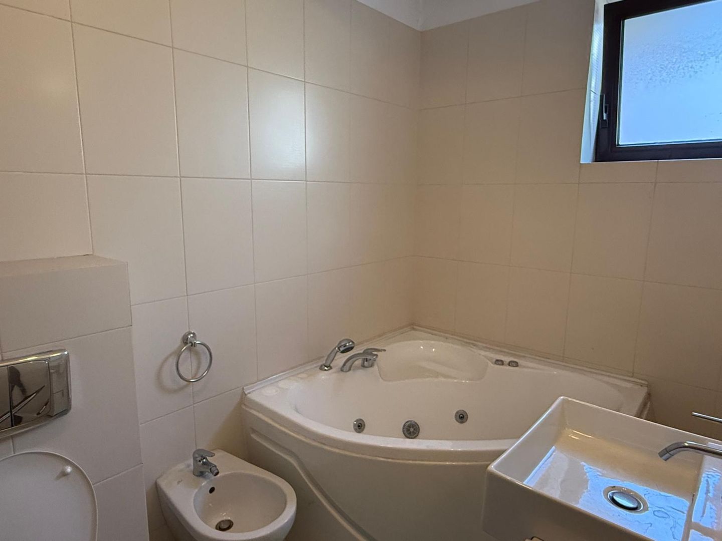 INCHIRIERE Apartament cu 4 camere in zona Nordului/Herastrau - Poză 13