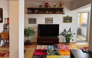 Apartament 3 camere spațios, ultracentral, etaj 4, mobilat și utilat - Poză 3