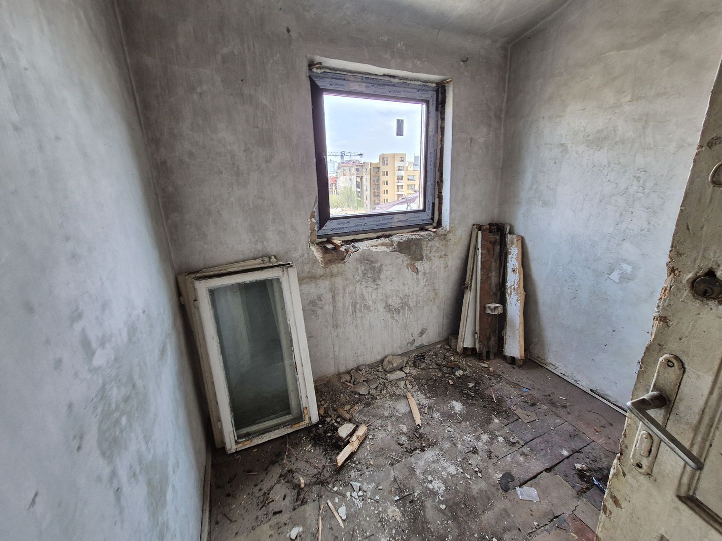 Mansarda 85,90 mp - parc Cismigiu - Poză 9