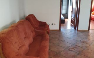 Apartament cu 3 camere în Gruia – liniște, verdeață și garaj! - Poză 4