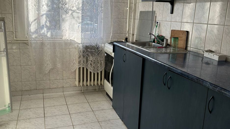 Apartament 3 camere vanzare  in Drumul Taberei - Prelungirea Ghencea - Poză 1