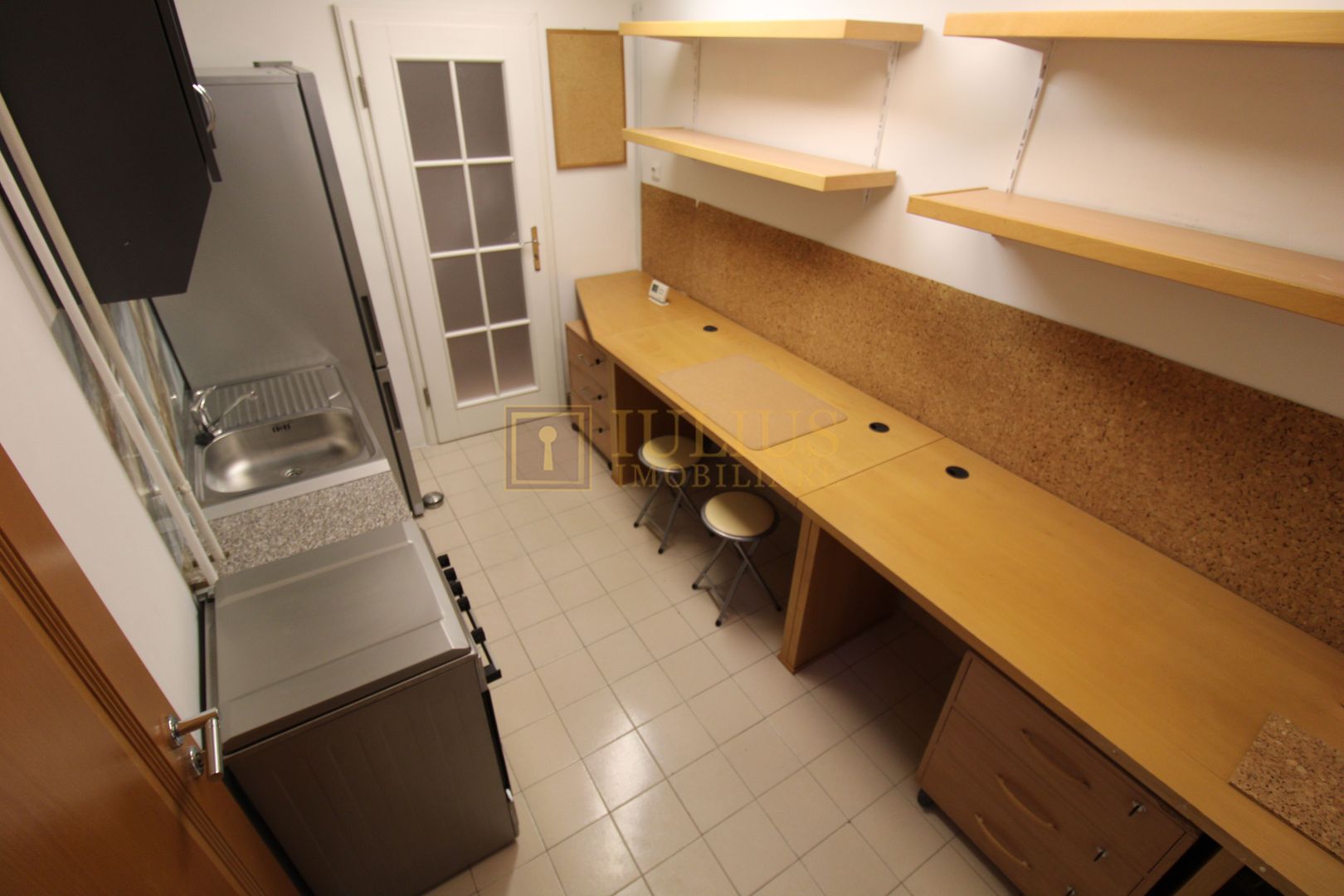 Decomandat, centrala pproprie, ideal pentru cei ce lucreaza de acasa. - Poză 11