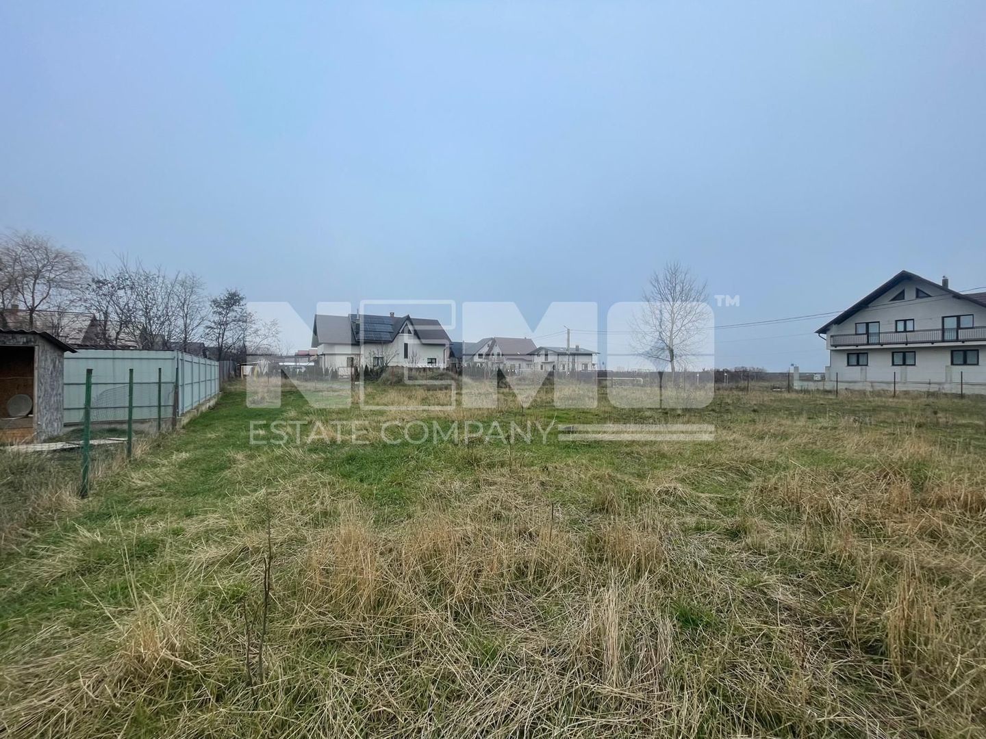 TEREN INTRAVILAN | ZONA REZIDENȚIALĂ | TOATE UTILITĂȚILE LA STRADA - Poză 1