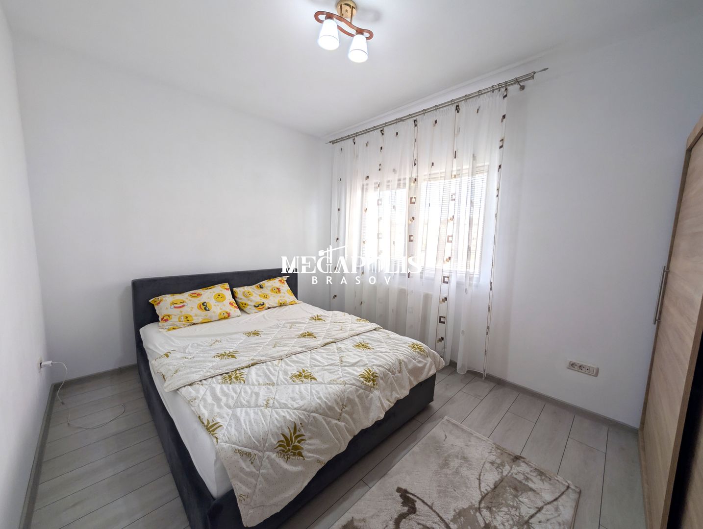 Apartament 2 Camere Decomandat Strip-Mall Sanpetru - Poză 4