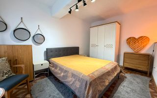 Apartament 2 camere | Curte | Modern | Renovat | Central - Poză 3