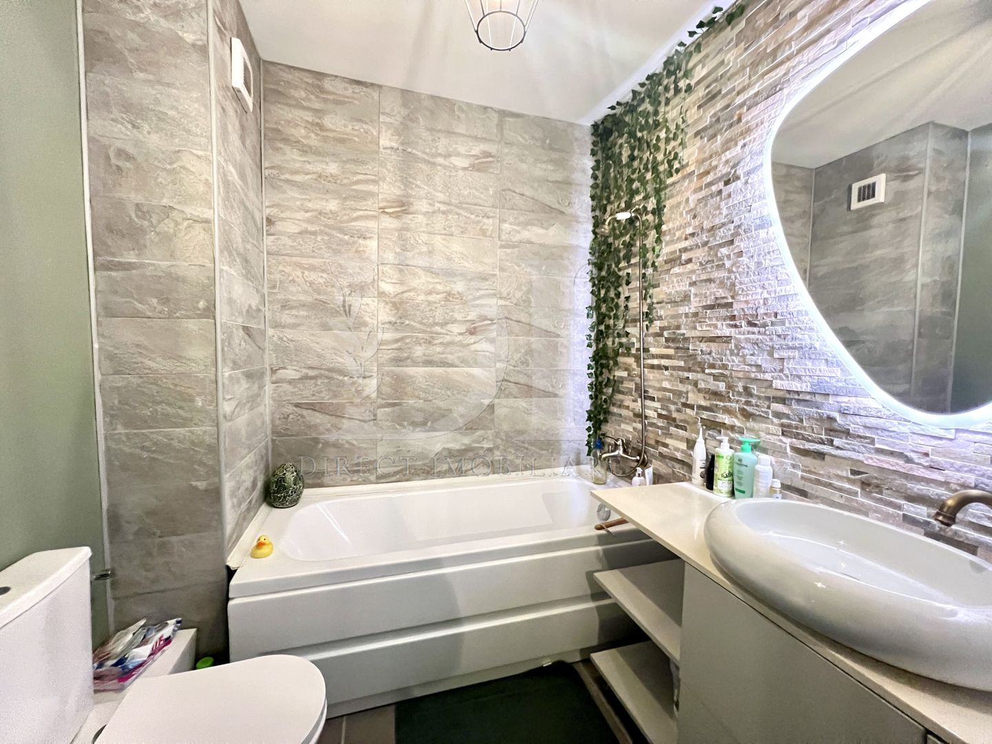 Apartament doua camere / Curte / Parcare - Poză 9