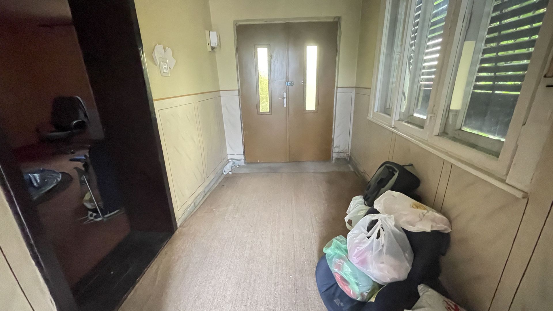 Casa cu teren de 915 mp și front de 20 ml - Poză 11