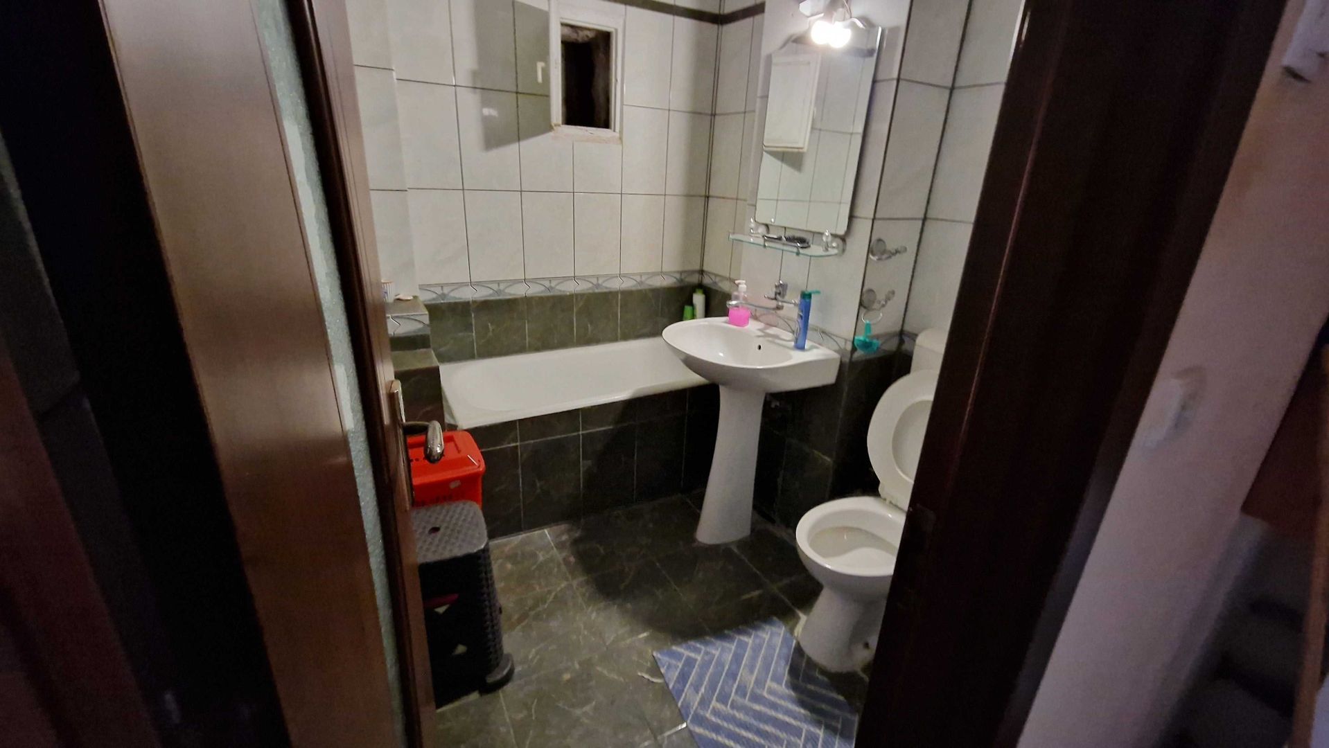 Apartament 3 camere decomandat  zona Big Nou etaj 3/4 - Poză 7