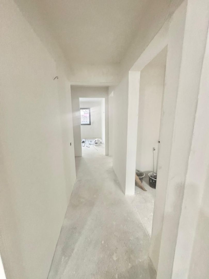 Apartament 4 camere de vânzare – Bd. București - Poză 1