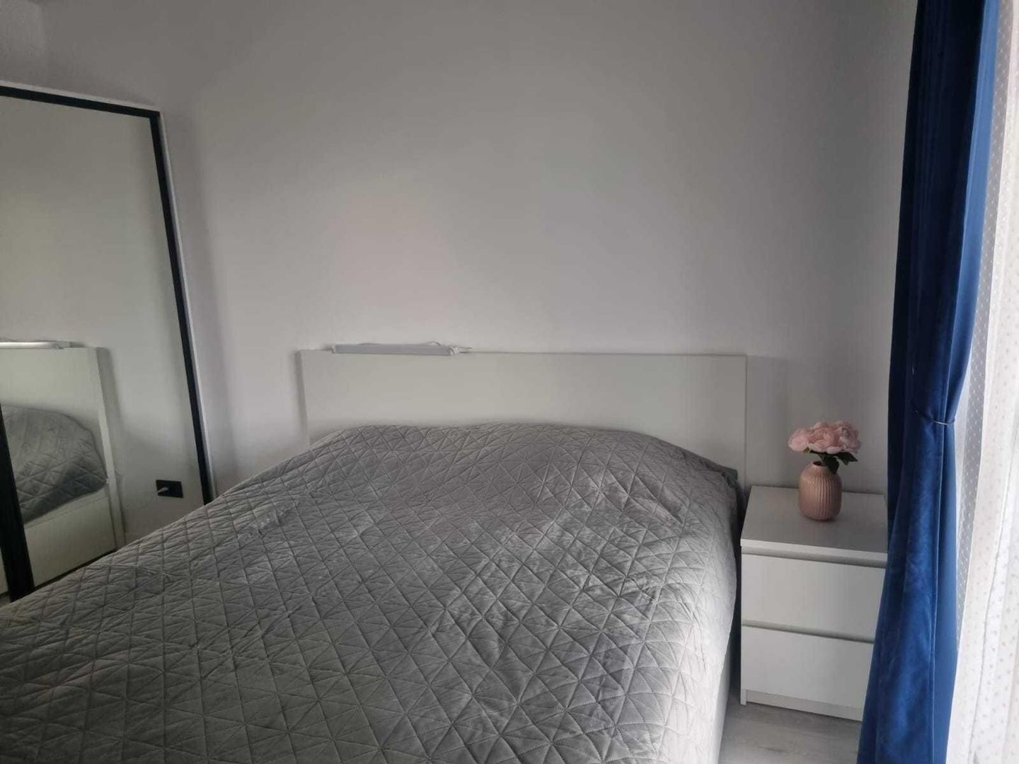 AP. 2 CAMERE SUN ROYAL VIEW, LOC PARCARE, BLOC NOU, METROU 8 MINUTE - Poză 2