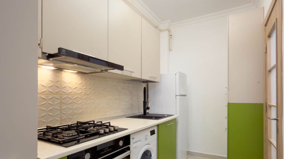 Apartament 2 camere în Solid Residence Butoaie – vedere către lac - Poză 11