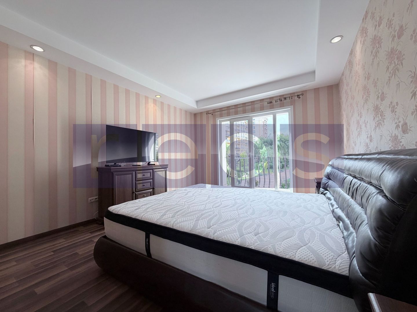 VANZARE 2 CAMERE COSMOPOLIS | VEDERE PISCINA | PARCARE INCLUSA | - Poză 10