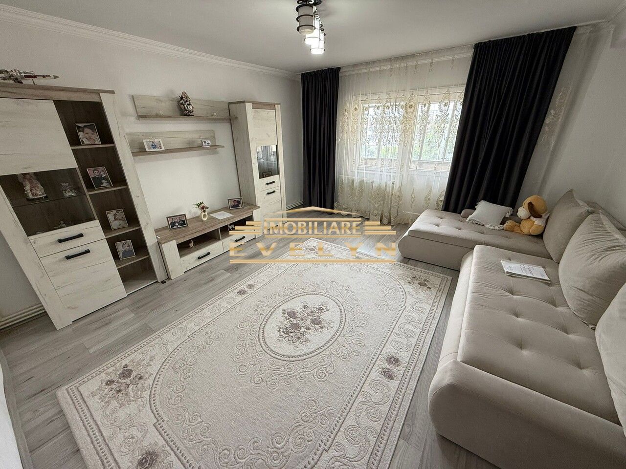 Apartament 3 camere – Calea Națională, la stradă principală - Poză 1