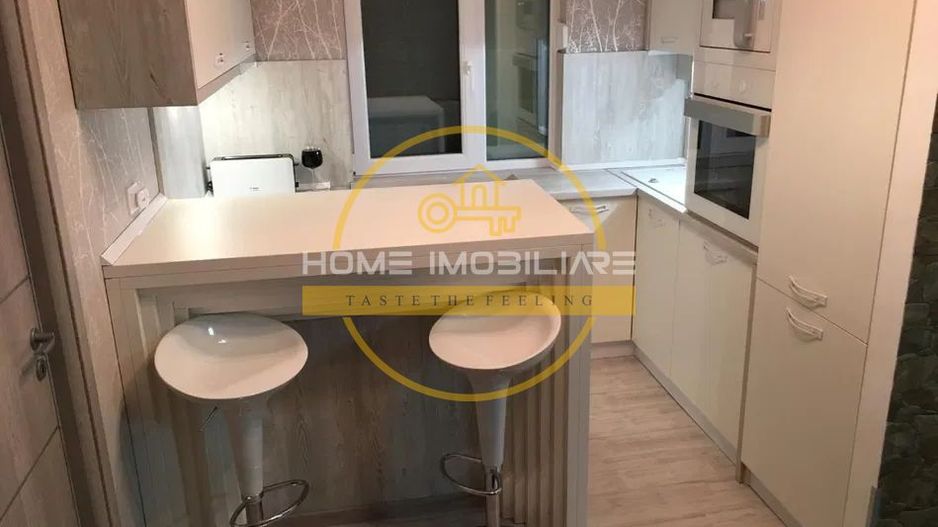 Etajul 2/ Apartament 3 camere/   Fara Risc Seismic/Zona Podu Ros! - Poză 3