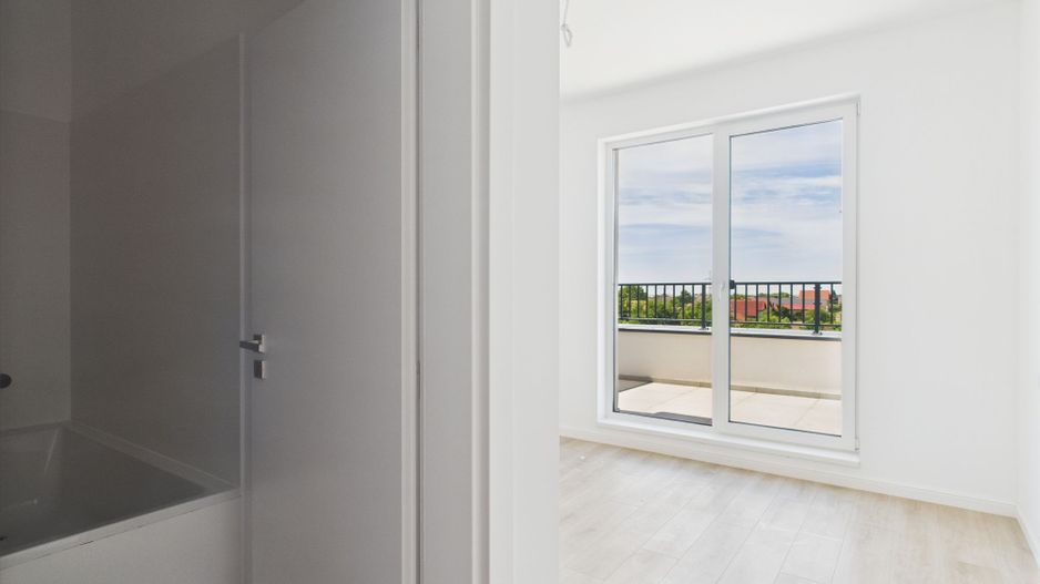 Apartament 3 camere , 2 băi , zona Freidorf - Poză 3