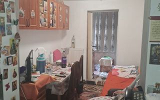Apartament 2 camere Aradului etaj 4 decomandat - Poză 3