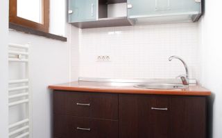 Închiriez apartament 2 camere + mansardă, Piața Muncii -Decebal, birou - Poză 6