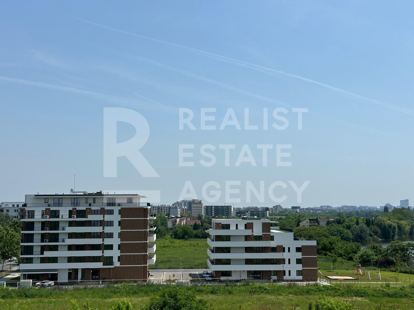 Apartament cu 3 camere, în zona Sisești, Sector 1 - Poză 2