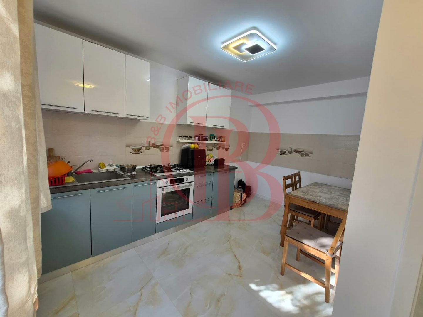 Casa Mobilata 4 camere Panouri Fotovoltaice Theodor Pallady - Poză 7
