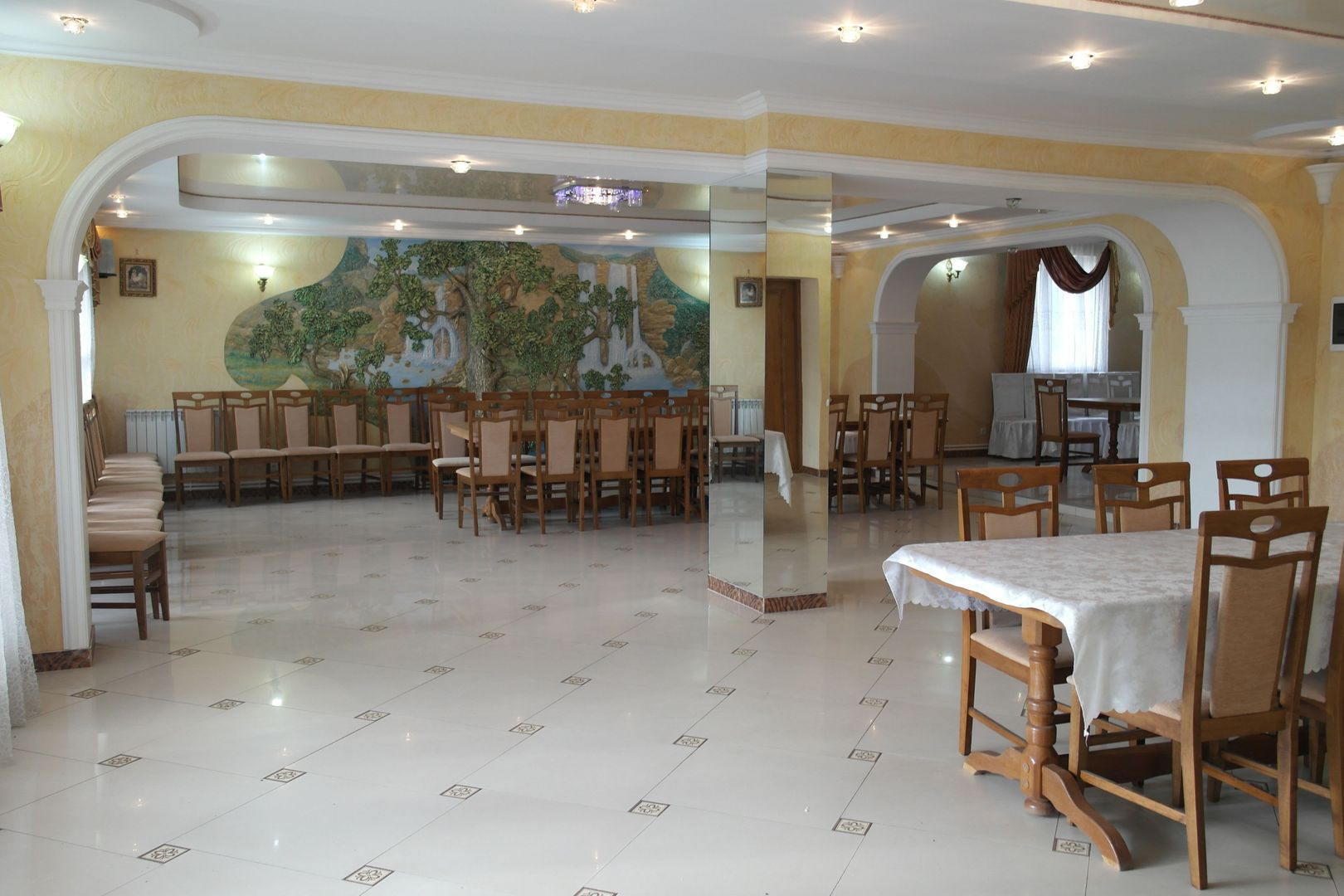 Restaurant pe prima linie Centru Mereni - Poză 17