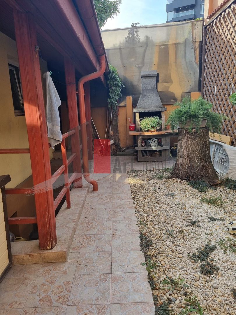 VILA PARCUL CIRCULUI - Poză 13