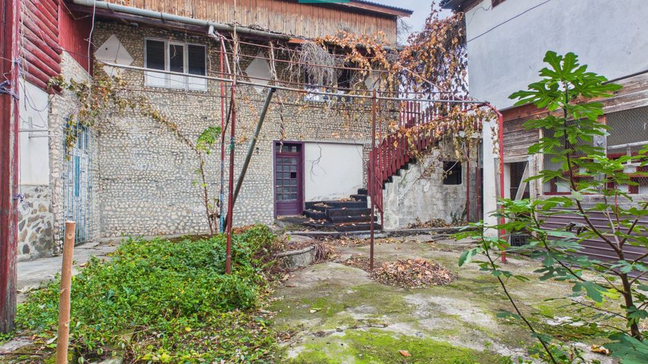 Proprietate impresionantă Sântana - 3500 mp utili - Poză 51