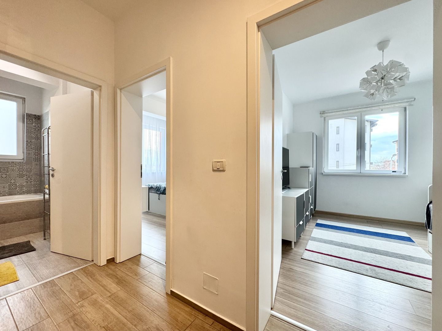 3 camere Braytim, modern, lift, etaj 1, balcon generos - Poză 13