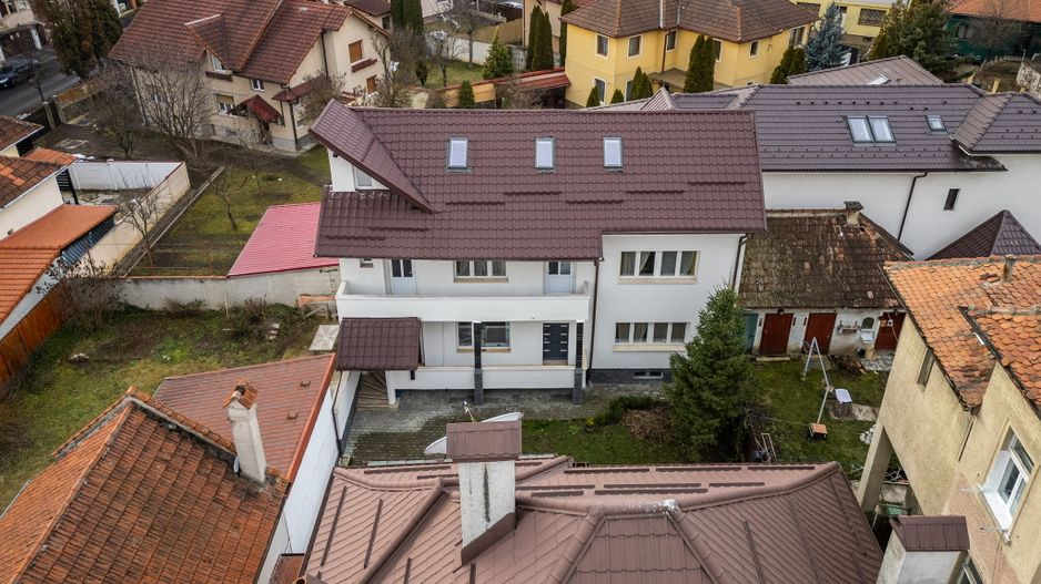 Casa individuala renovata integral | Brasovul Vechi - Dealul Cetatii - Poză 1