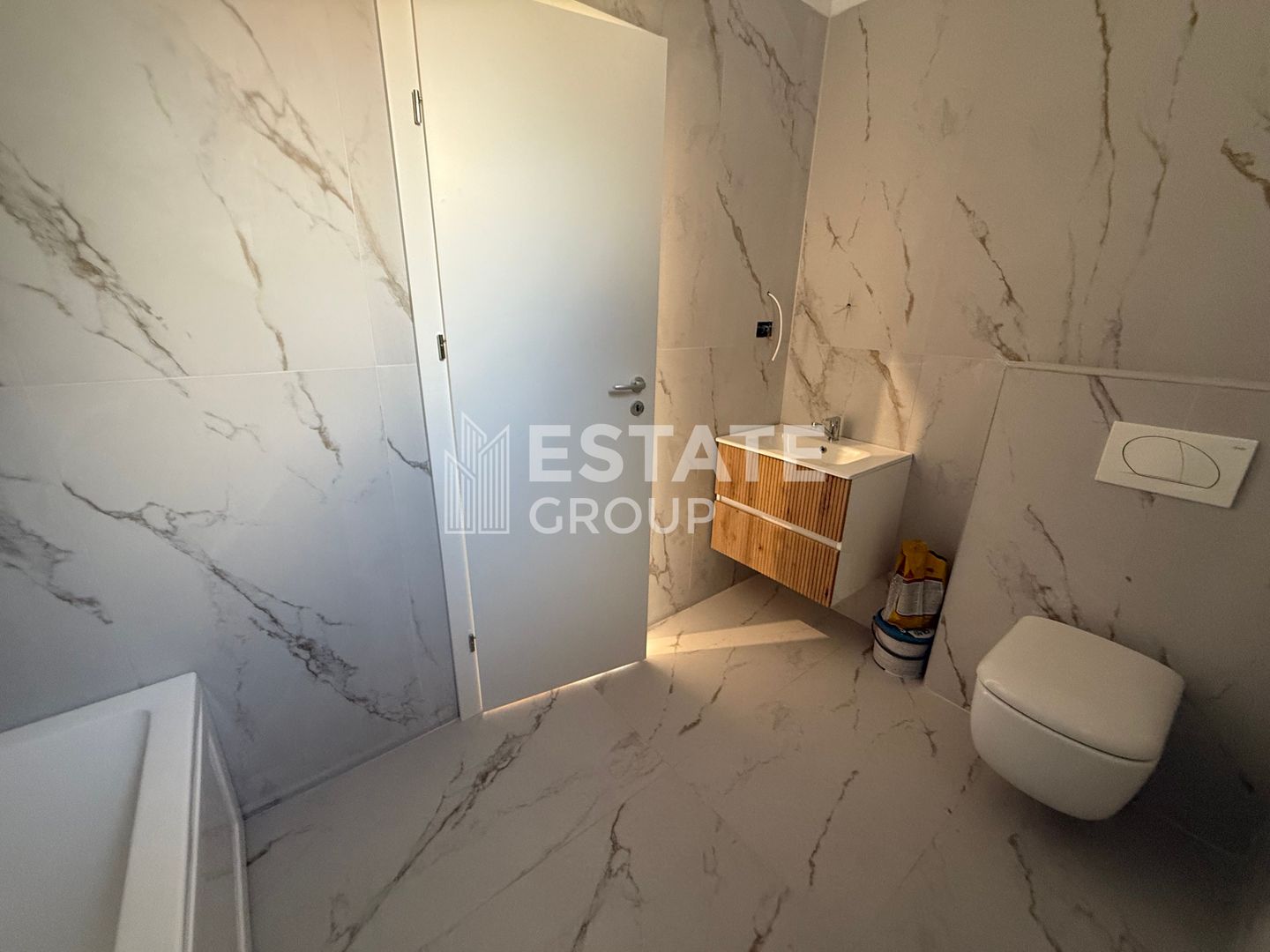 Duplex Mosnita Noua-finisat, curte amenajata - Poză 15