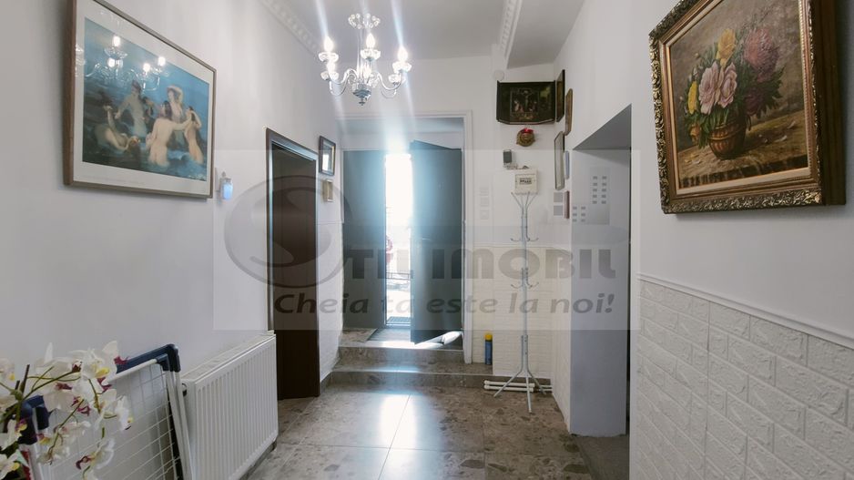 APARTAMENT ULTRACENTRAL , PIATA UNIRII, CUZA VODA 70 MP PLUS CURTE - Poză 19