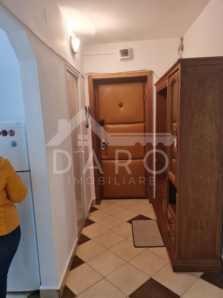 Inchiriez apartament cu 2 camere - Poză 2