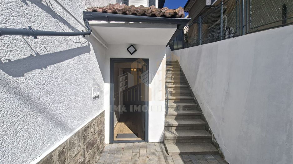 Apartament 2 camere semidecomandat Brasovul vechi - Poză 3